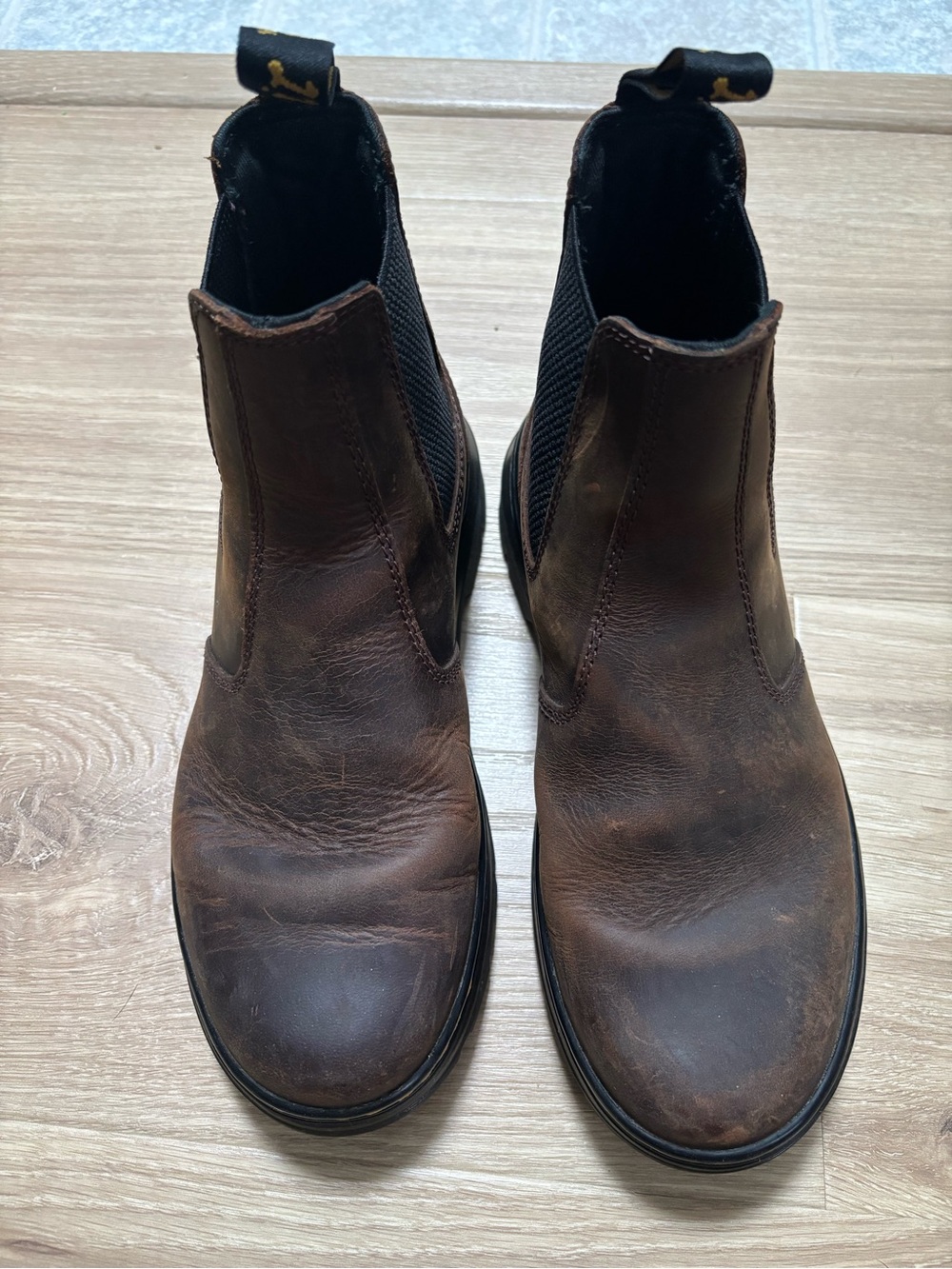 Dr. Martens Embury Chelsea Boot - Picture 2 of 6